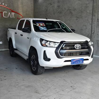 TOYOTA HILUX 2.8 D-4D TURBO DIESEL CD POWER PACK 4X4 MANUAL